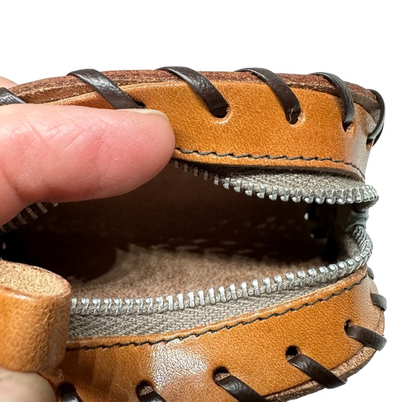 Hand Tooled Leather Coin Purse - Picture 5 of 6